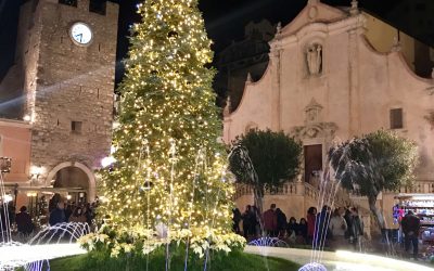 Taormina e i suoi paesaggi colorati