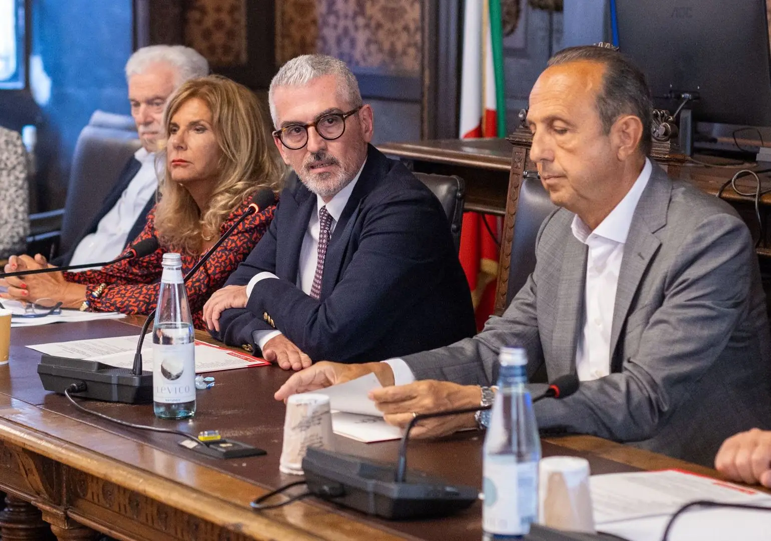i mecenati presso la Sala Consiliare del Comune di Mantova