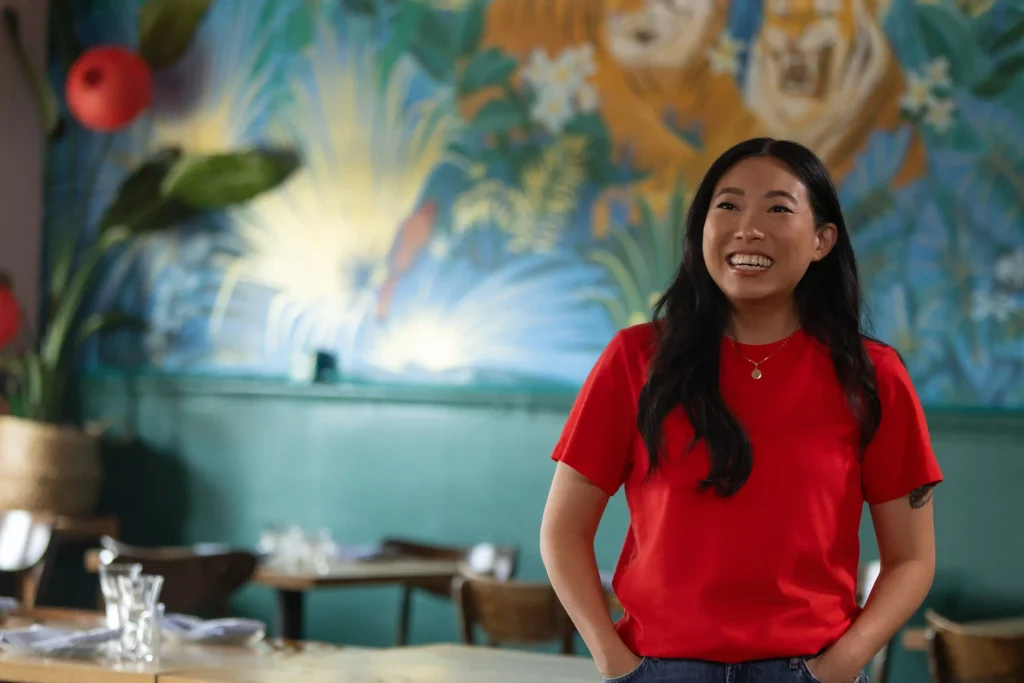 Nora Lum, protagonista della serie The Unlikely Cook with Awkwafina