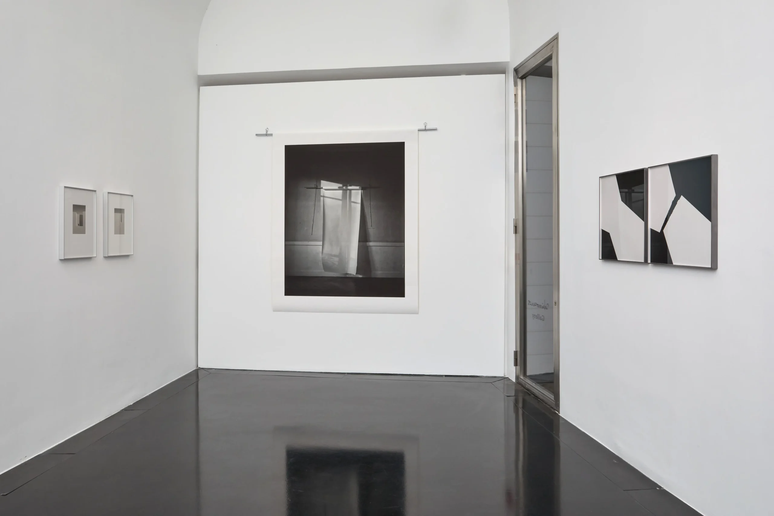 allestimenti della mostra Bigaignon x rhinoceros gallery “Atto 3/3: Nello Spazio”